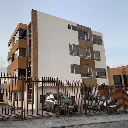 Instant Hotel - Departamento En Ambato Exterior photo